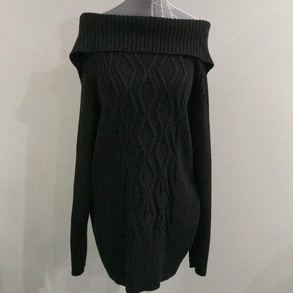 Blk Cowl neck sweater w metallic